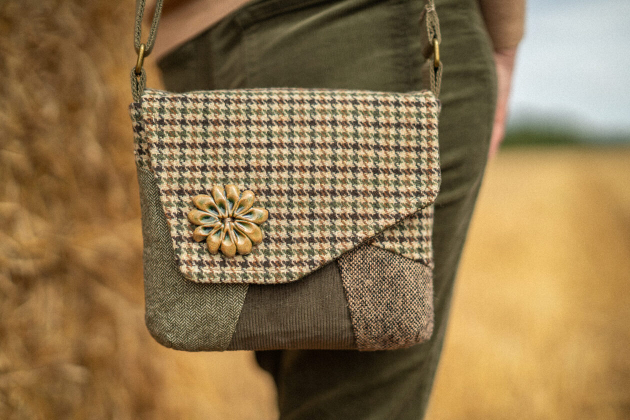 A preview of the small pieced messenger bag that will be available as a PDF sewing pattern this autumn from Charlie's Aunt